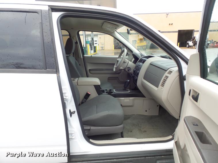 image for item DC7448 2008 Ford Escape SUV
