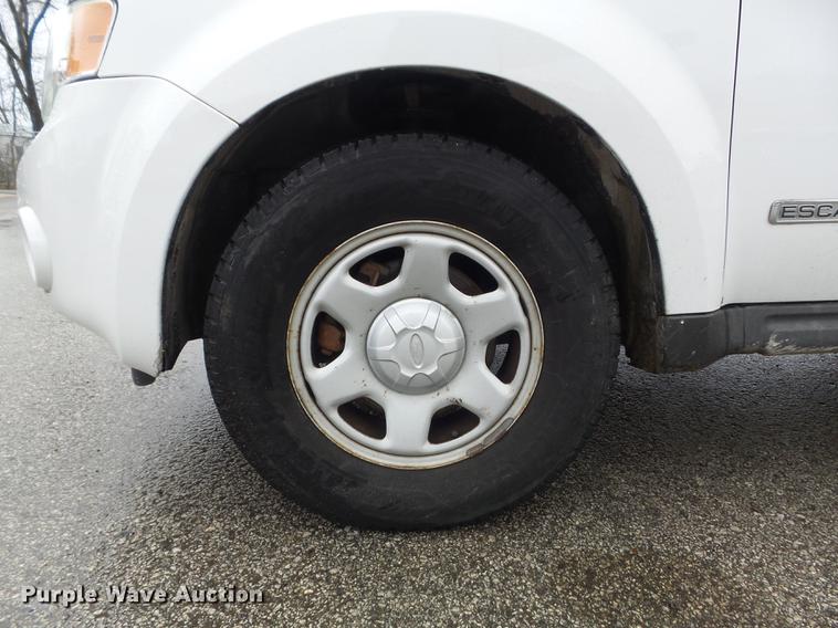 image for item DC7448 2008 Ford Escape SUV