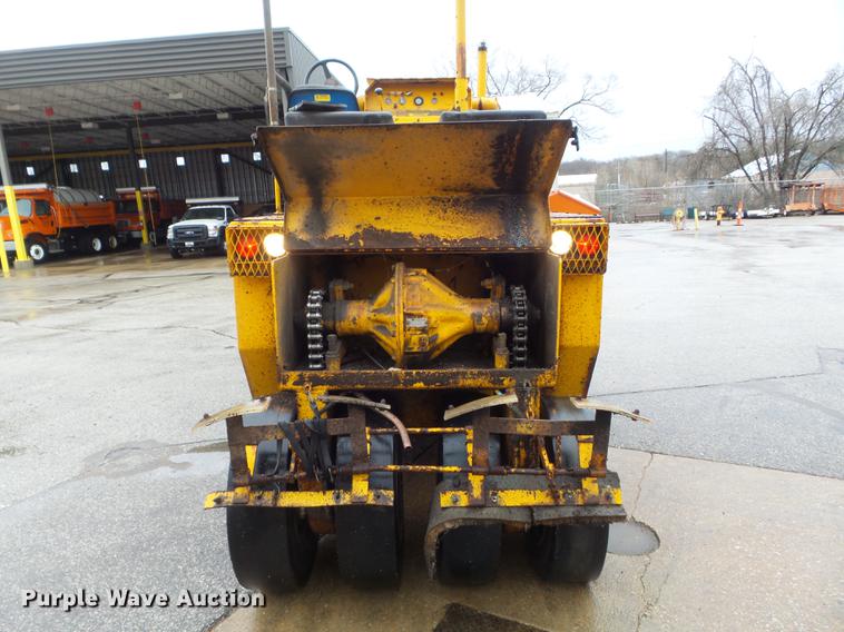 image for item DC7449 Ferguson SP-915 pneumatic roller