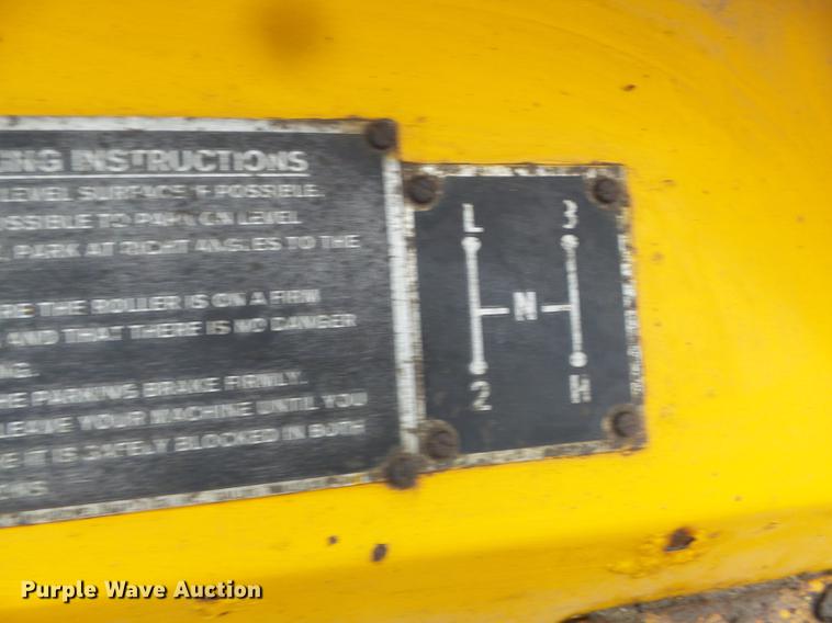 image for item DC7449 Ferguson SP-915 pneumatic roller