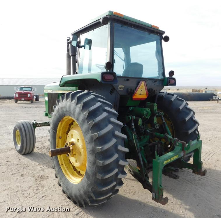 image for item DC8380 John Deere 4640 tractor