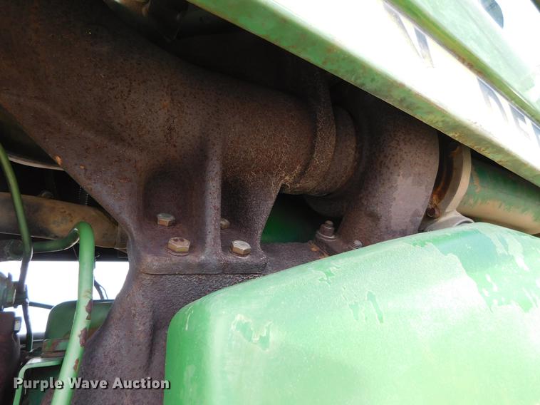 image for item DC8380 John Deere 4640 tractor