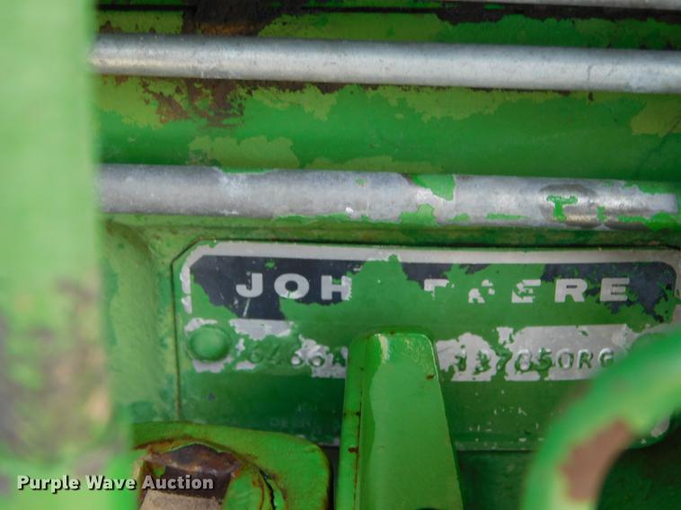 image for item DC8380 John Deere 4640 tractor