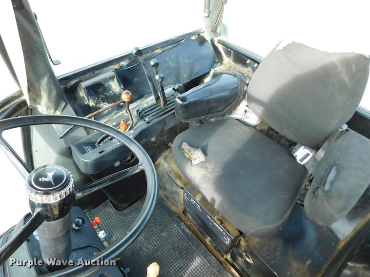 image for item DC8380 John Deere 4640 tractor