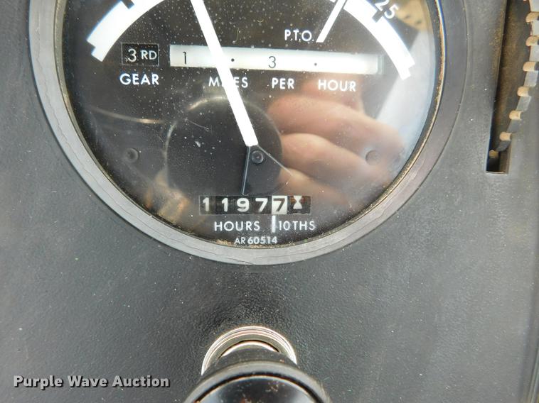 image for item DC8380 John Deere 4640 tractor