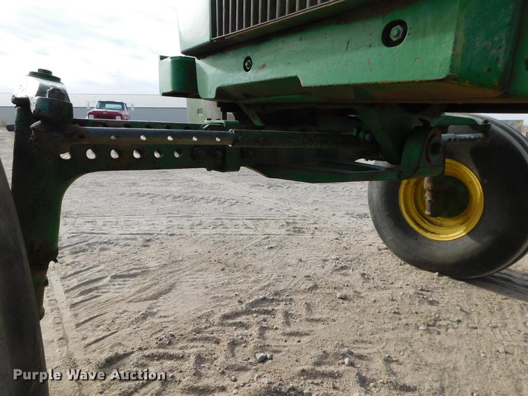 image for item DC8380 John Deere 4640 tractor