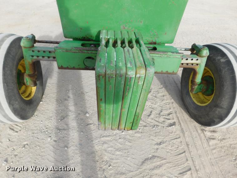 image for item DC8380 John Deere 4640 tractor