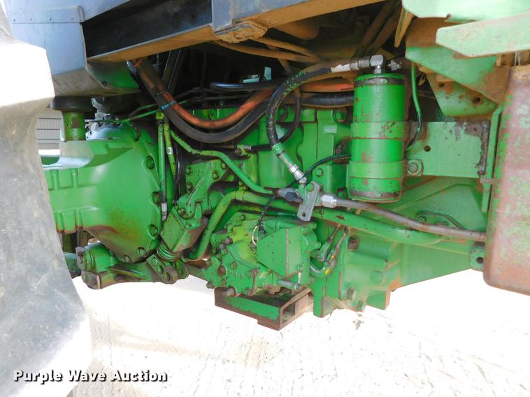 image for item DC8380 John Deere 4640 tractor