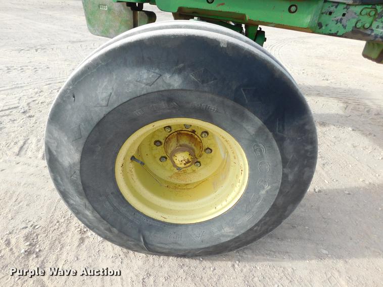 image for item DC8380 John Deere 4640 tractor