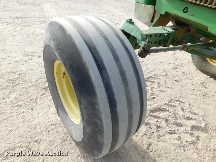 image for item DC8380 John Deere 4640 tractor