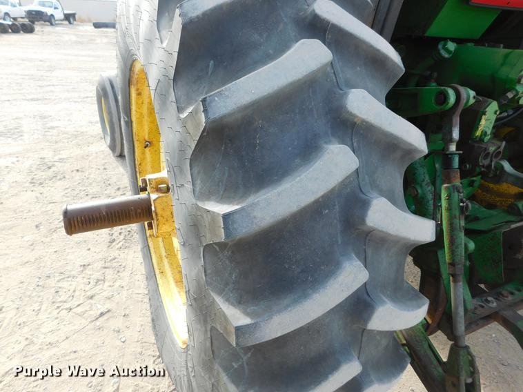 image for item DC8380 John Deere 4640 tractor