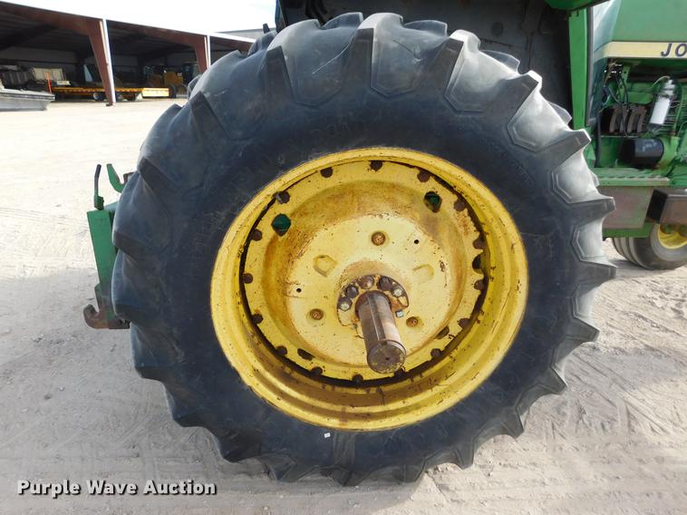 image for item DC8380 John Deere 4640 tractor