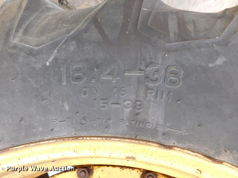 image for item DC8380 John Deere 4640 tractor