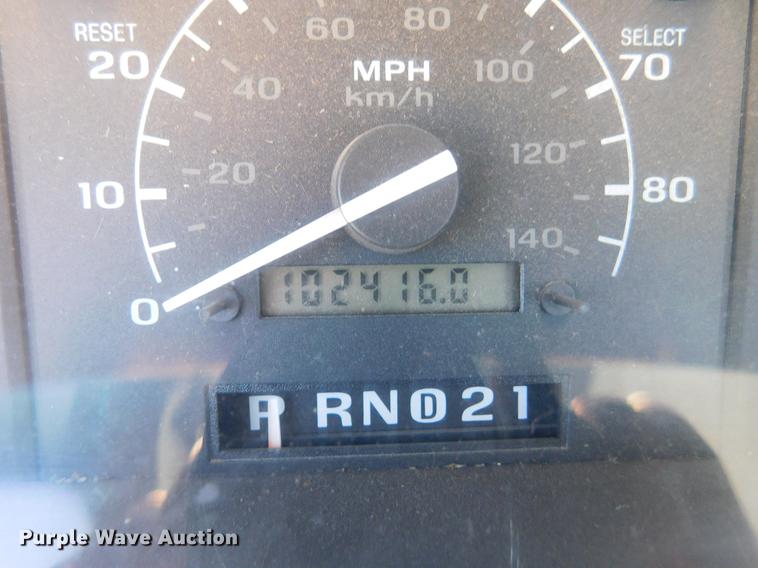 image for item DC8394 1995 Ford F150 XL pickup truck