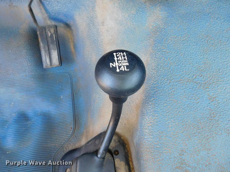 image for item DC8394 1995 Ford F150 XL pickup truck