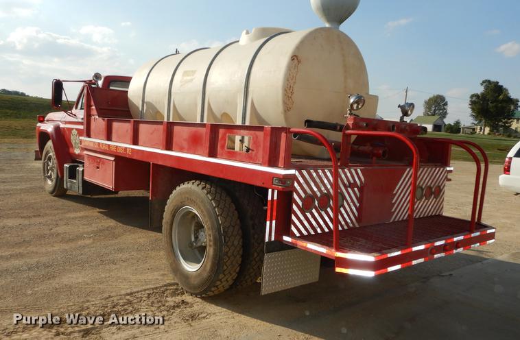 image for item DD0761 1978 Ford F600 fire truck