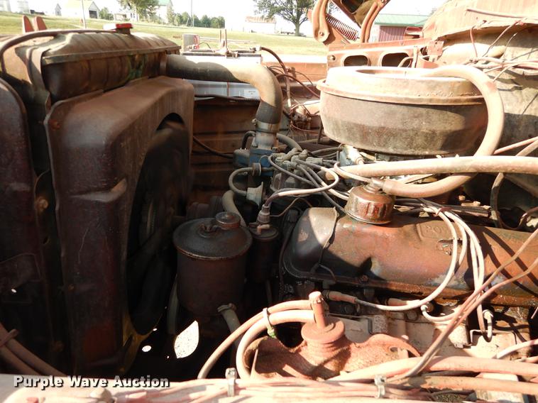 image for item DD0761 1978 Ford F600 fire truck