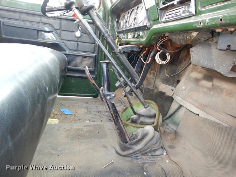 image for item DD0761 1978 Ford F600 fire truck