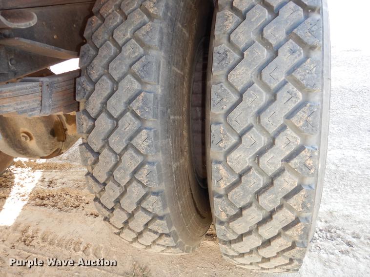 image for item DD0761 1978 Ford F600 fire truck