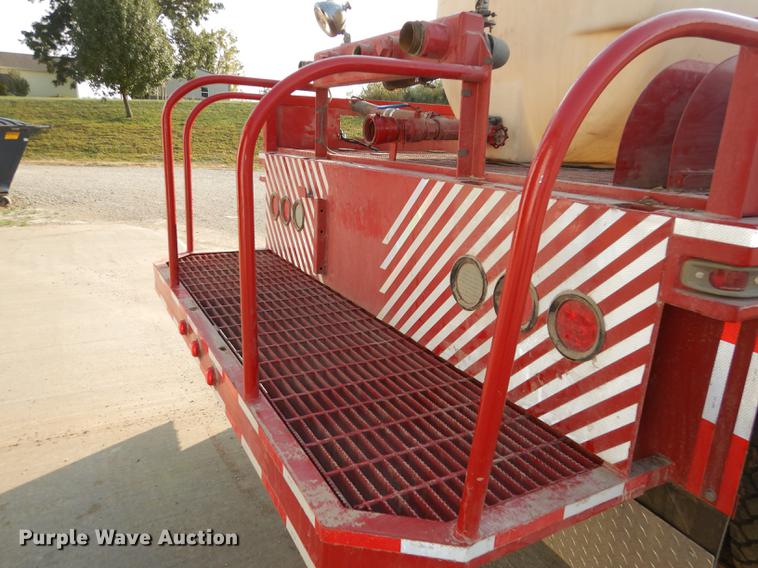 image for item DD0761 1978 Ford F600 fire truck