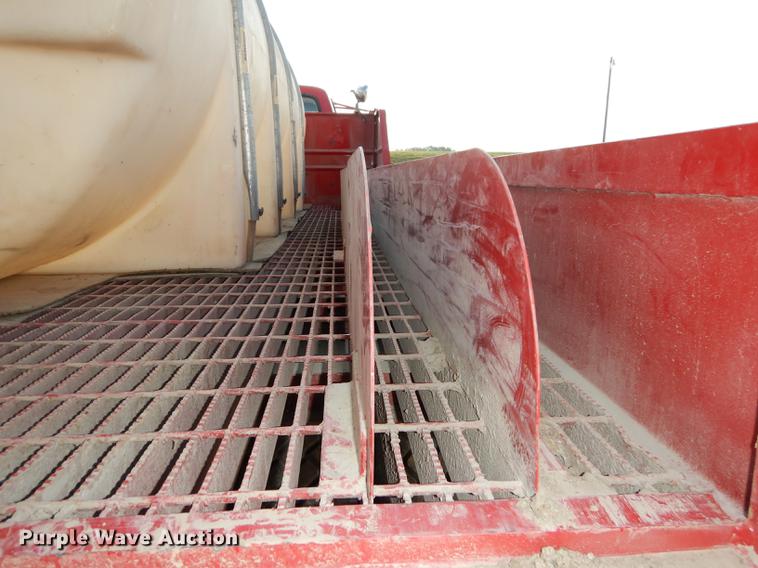 image for item DD0761 1978 Ford F600 fire truck