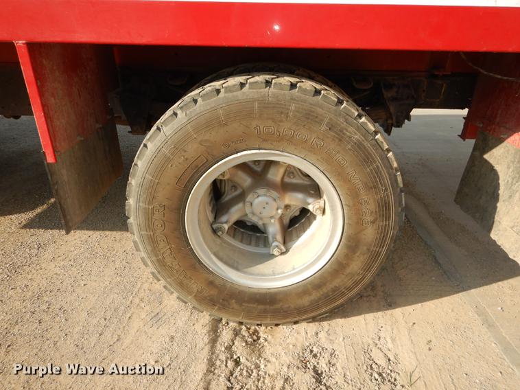 image for item DD0761 1978 Ford F600 fire truck