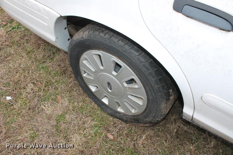 image for item DD1382 2006 Ford Crown Victoria Police Interceptor