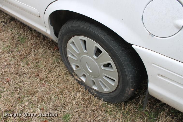 image for item DD1382 2006 Ford Crown Victoria Police Interceptor