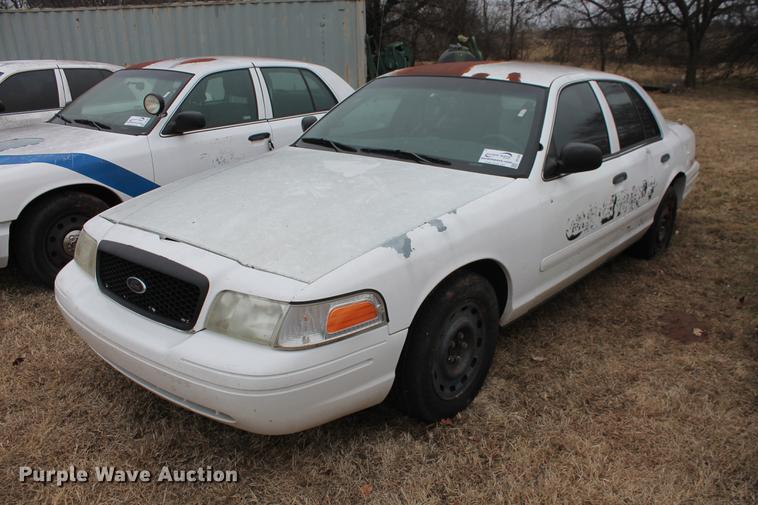 image for item DD1383 2005 Ford Crown Victoria Police Interceptor