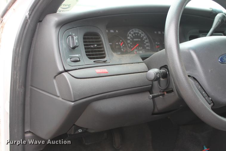 image for item DD1383 2005 Ford Crown Victoria Police Interceptor