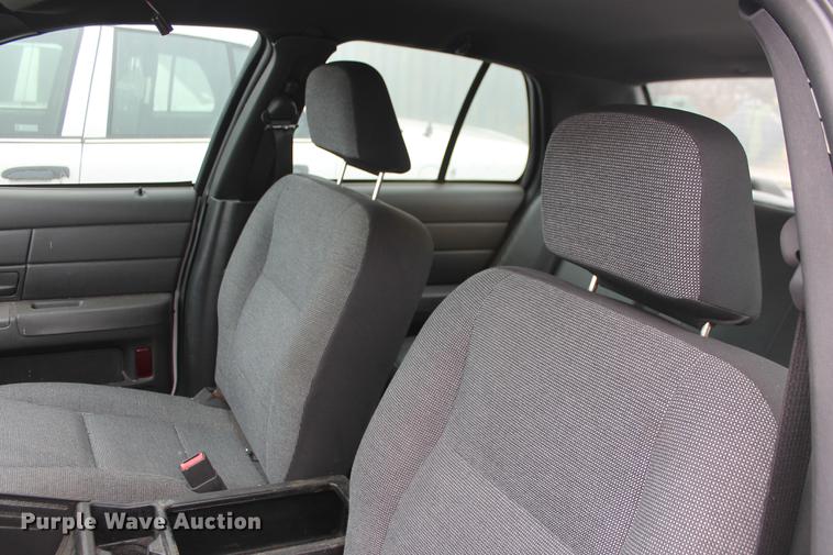 image for item DD1383 2005 Ford Crown Victoria Police Interceptor