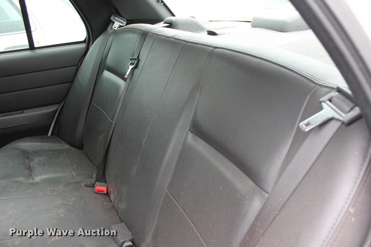 image for item DD1383 2005 Ford Crown Victoria Police Interceptor