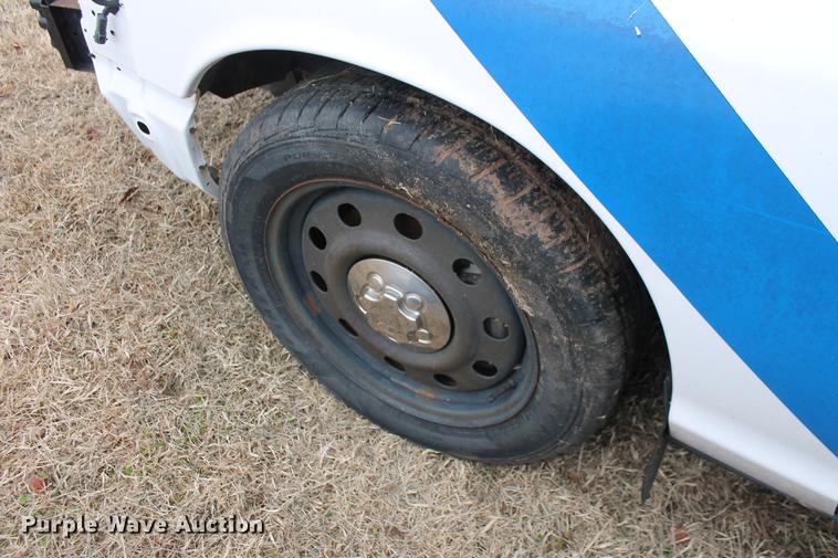 image for item DD1384 2006 Ford Crown Victoria Police Interceptor