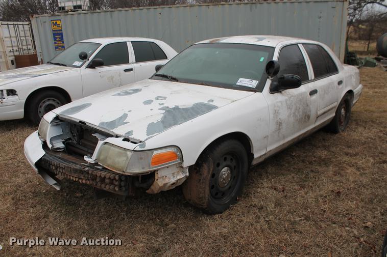 image for item DD1385 2006 Ford Crown Victoria Police Interceptor