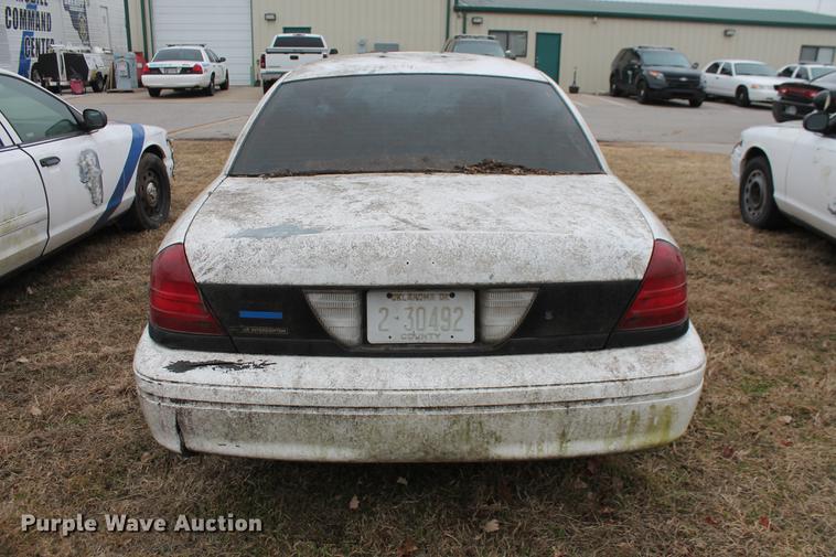 image for item DD1385 2006 Ford Crown Victoria Police Interceptor