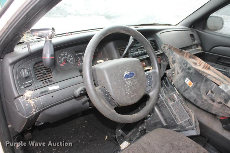 image for item DD1385 2006 Ford Crown Victoria Police Interceptor