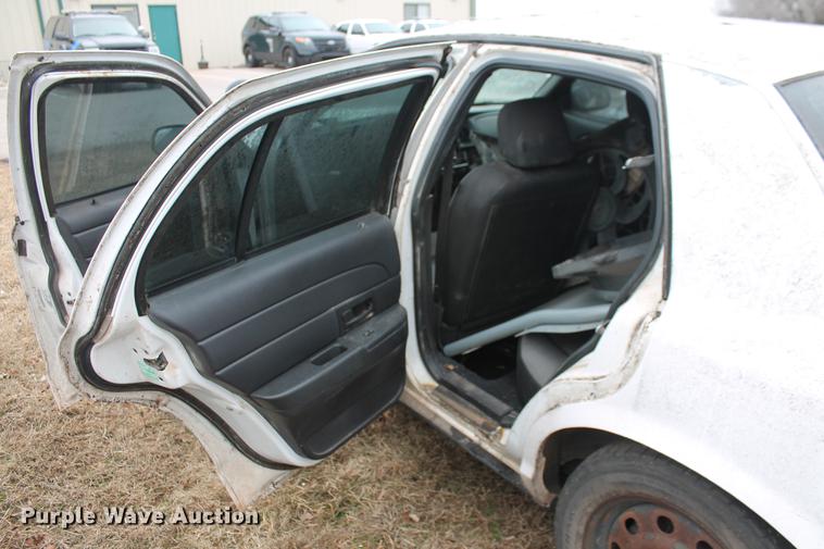 image for item DD1385 2006 Ford Crown Victoria Police Interceptor