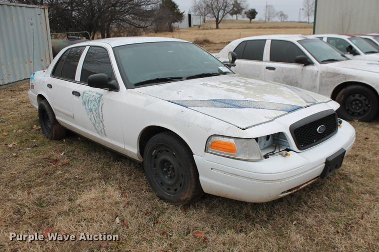 image for item DD1386 2005 Ford Crown Victoria Police Interceptor