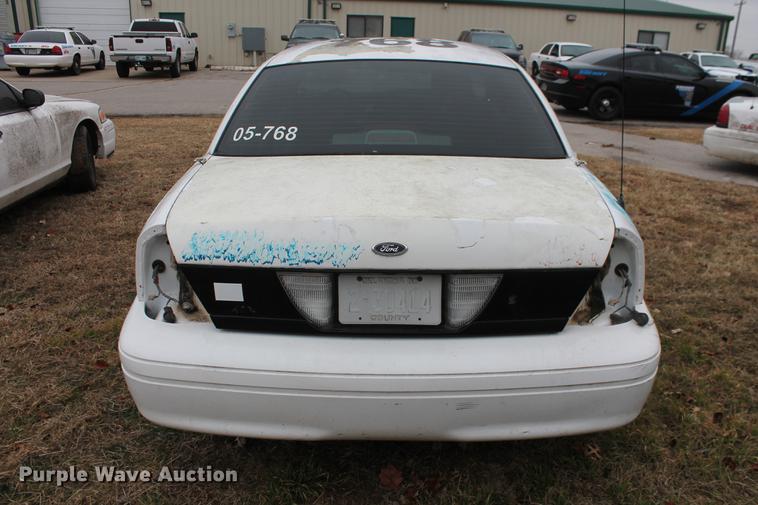 image for item DD1386 2005 Ford Crown Victoria Police Interceptor