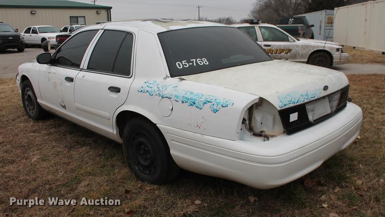 image for item DD1386 2005 Ford Crown Victoria Police Interceptor