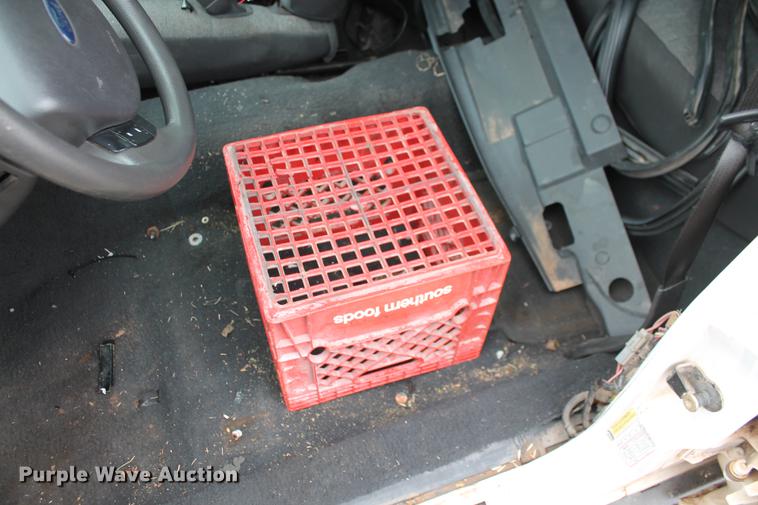 image for item DD1386 2005 Ford Crown Victoria Police Interceptor