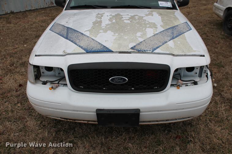 image for item DD1386 2005 Ford Crown Victoria Police Interceptor