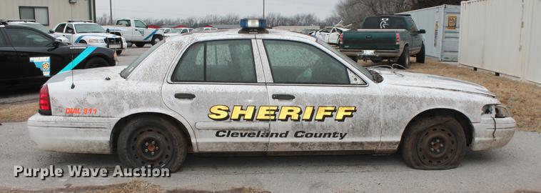 image for item DD1387 2005 Ford Crown Victoria Police Interceptor