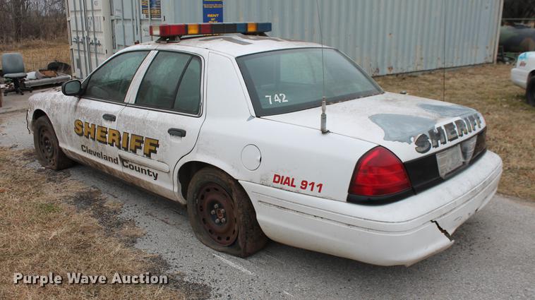 image for item DD1387 2005 Ford Crown Victoria Police Interceptor