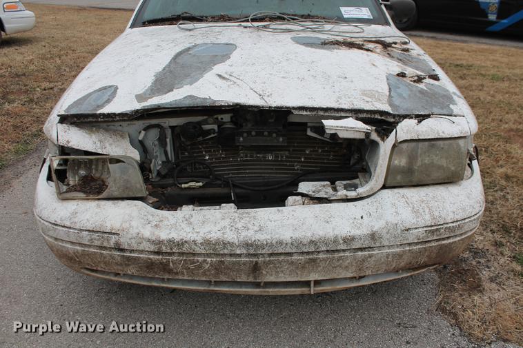 image for item DD1387 2005 Ford Crown Victoria Police Interceptor