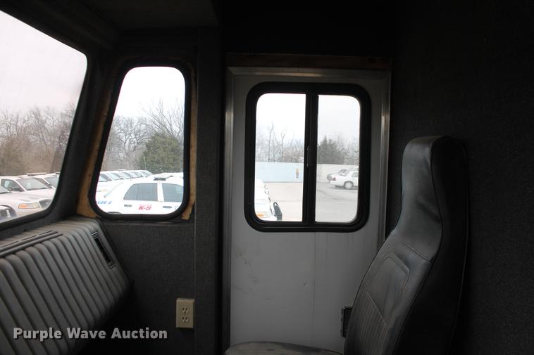 image for item DD1388 1994 International 1652-SC mobile command center