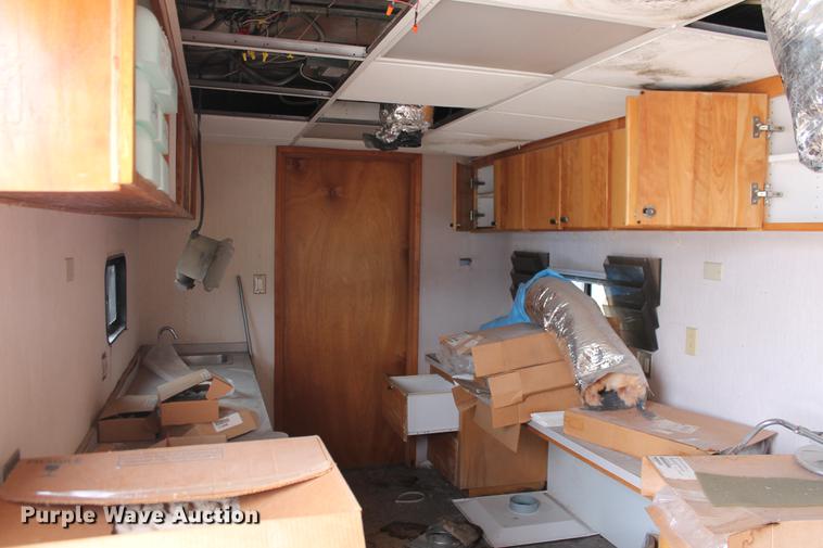 image for item DD1388 1994 International 1652-SC mobile command center