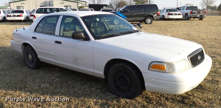 image for item DD1389 2005 Ford Crown Victoria Police Interceptor