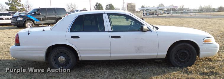 image for item DD1389 2005 Ford Crown Victoria Police Interceptor