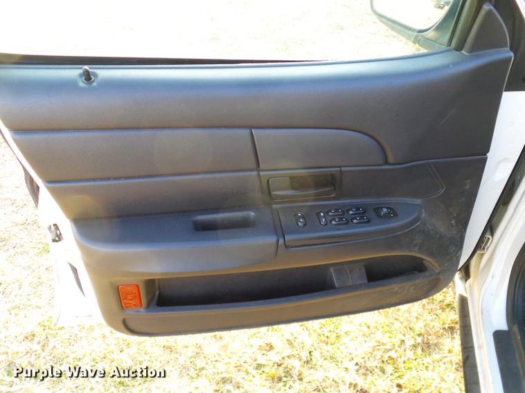 image for item DD1389 2005 Ford Crown Victoria Police Interceptor